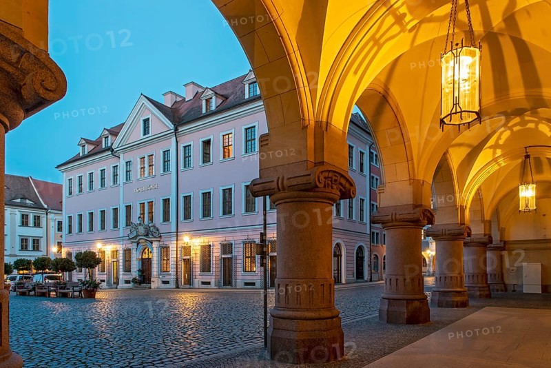 Hotel Börse and arcade of New Town Hall building by night, Untermarkt, Görlitz, Goerlitz, Germany, Europe