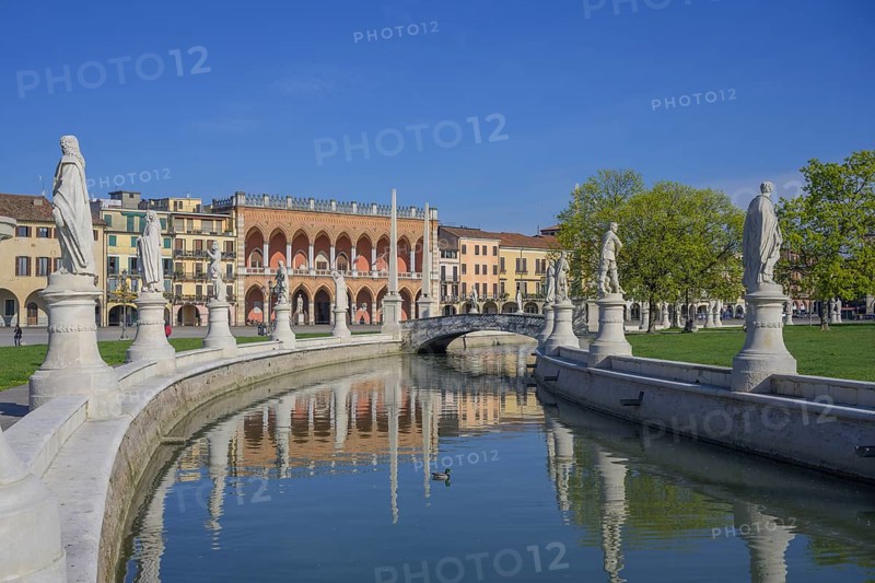 Prato della Valle, Padua, Province of Padua, Italy, Europe