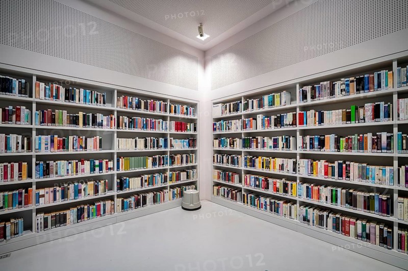 Interior photograph, bookshelf, books, city library, architect Eun Young Yi, Stuttgart, Baden-Württemberg, Germany, Europe