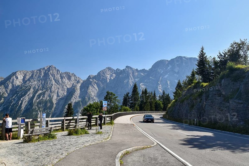 Tourists on the Rossfeld panoramic road near Berchtesgaden with the Hoher Göll, Bavaria, Germany, Europe