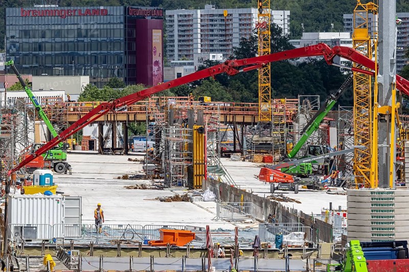 Construction site on the A81 motorway near Böblingen. All bridges will be replaced by new ones when the motorway is widened to six lanes. Böblingen, Baden-Württemberg, Germany, Europe