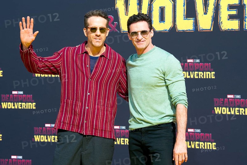 The actors Ryan Reynolds, Hugh Jackman, DEADPOOL & WOLVERINE (cinema release: 24.07.2024), red-yellow carpet at the fan event on Uber Platz in Berlin, 07.07.2024