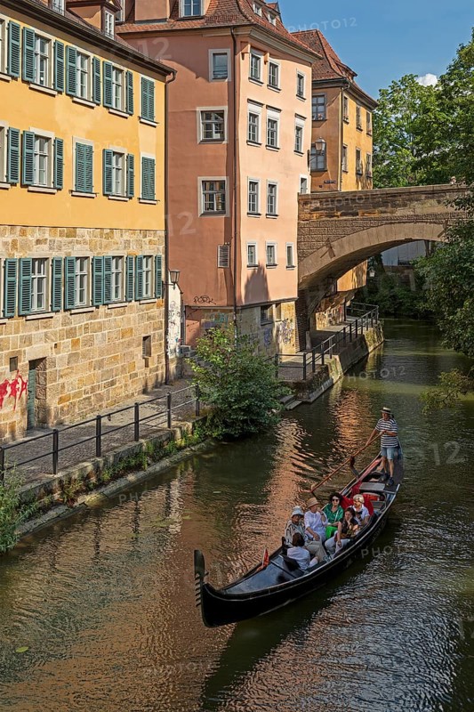 Gondolier, boat, Ludwig-Danube-Main Canal, houses, Bamberg, Upper Franconia, Bavaria, Germany, Europe