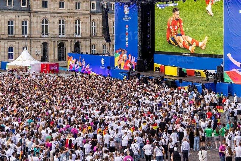 1 wins. UEFA European Football Championship. Stuttgart, Baden-Württemberg, public viewing in Stuttgart. 30, 000 football fans watch the quarter-final between Spain and Germany on the Schlossplatz in front of the Neues Schloss, which Spain 2