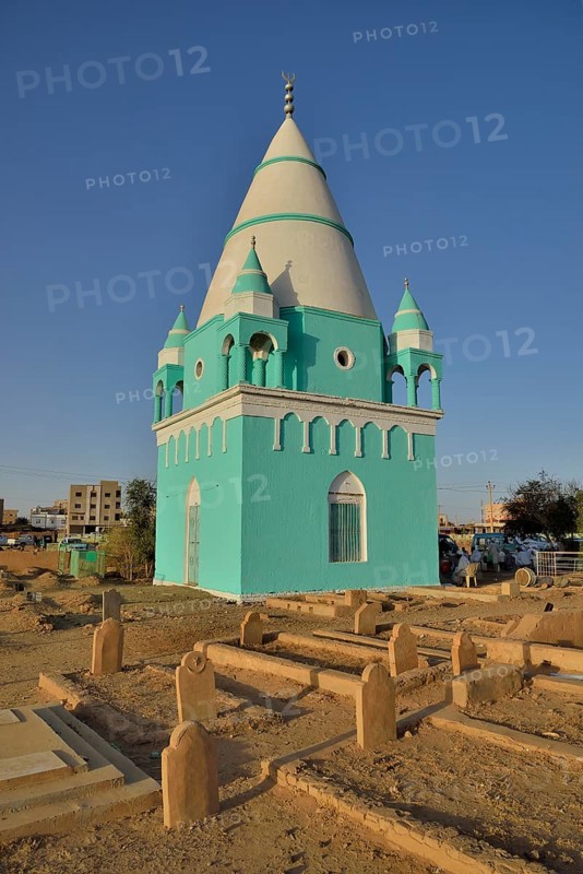 Grave of a Sufi on the Hamed al-Nil Cemetery, Omdurman, Khartoum, Sudan, Africa