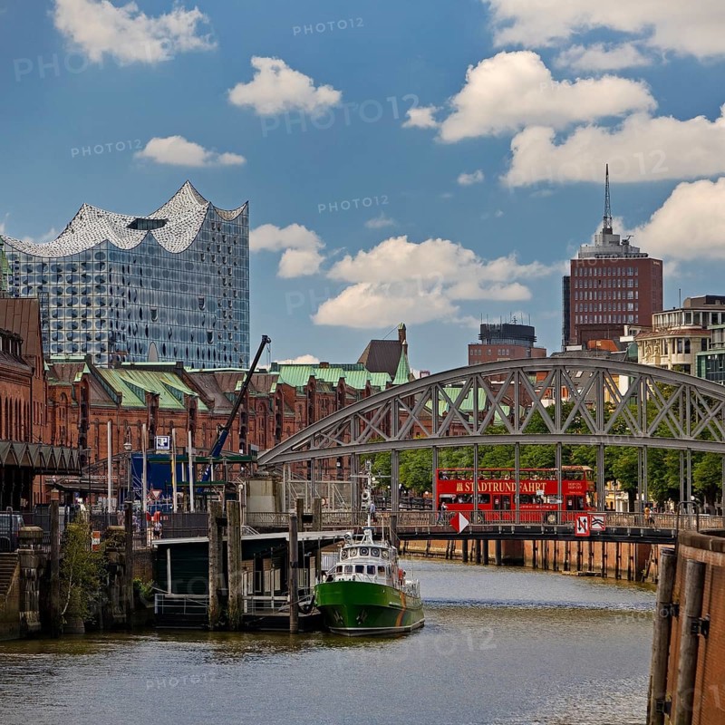 Zollkanal with Konhausbrücke and Elbphilarmonie, Hamburg, Germany, Europe