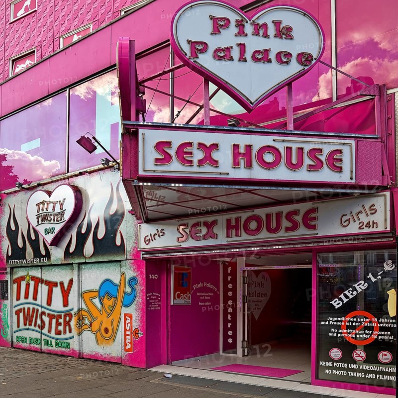 Pink Palace, Sex House, Reeperbahn, St. Pauli, Hamburg, Germany, Europe
