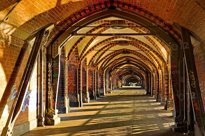 Oberbaum Bridge, arcade, Friedrichshain-Kreuzberg district, Berlin, Germany, Europe