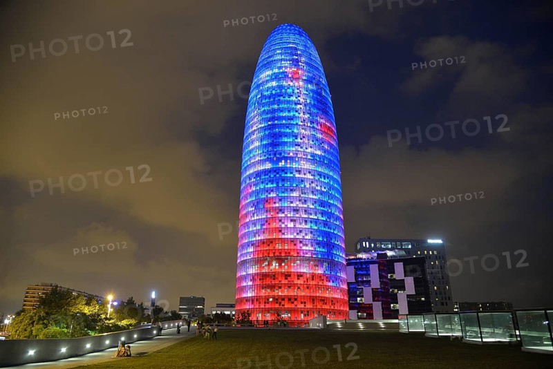 Torre Agbar, architect Jean Nouvel, at dusk, Avinguda Diagonal, Barcelona, ??Catalonia, Spain, Europe