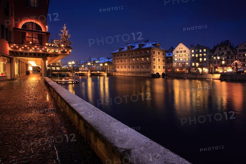 Old Town, Limmatquai, Limmat, Grossmuenster, Zurich, Switzerland, Europe