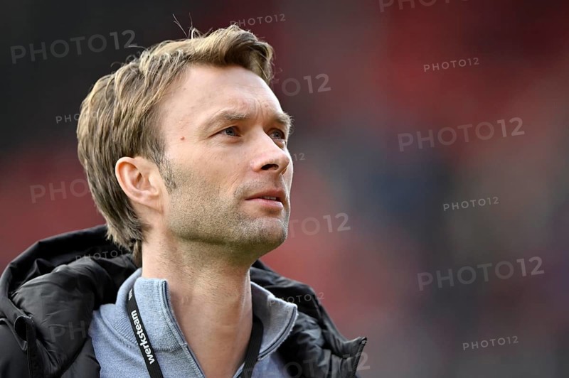 Managing Director Sport Simon Rolfes Bayer 04 Leverkusen, Portrait, Voith-Arena, Heidenheim, Baden-Württemberg, Germany, Europe