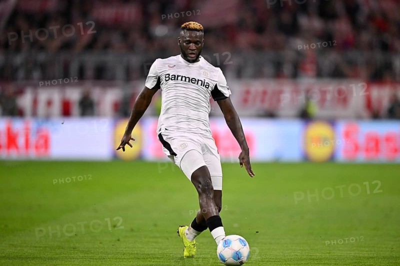 Victor Boniface Bayer 04 Leverkusen (22) Action on the ball Allianz Arena, Munich, Bavaria, Germany, Europe
