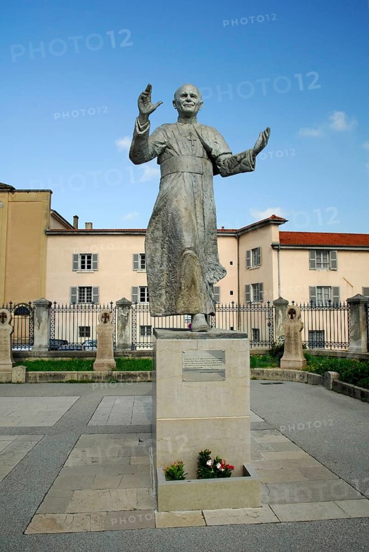 Monument to Pope John Paul II, in front of Basilica Notre-Dame de Fourviere, Lyon, Rhone-Alpes, France, Europe
