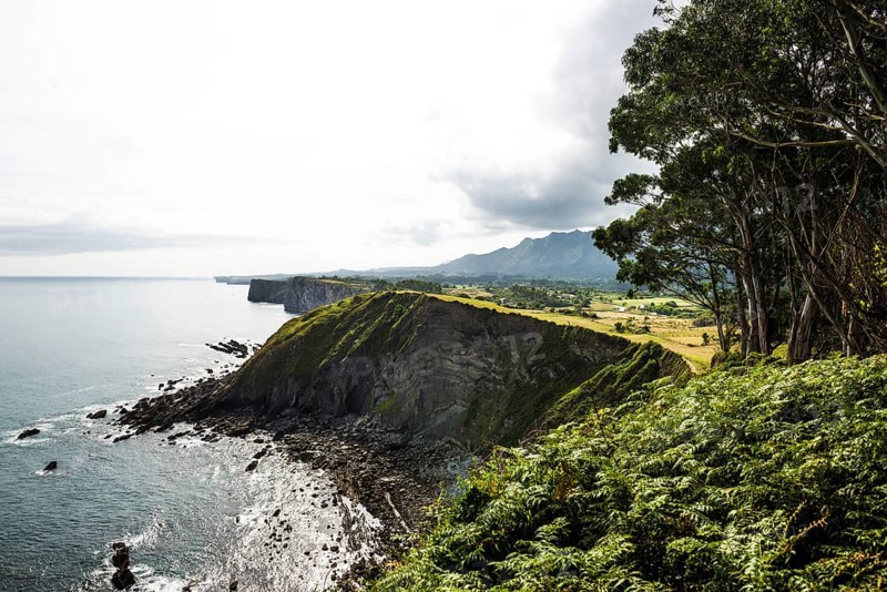 Steep coast, Ribadesella, Asturias, Asturias, Costa Verde, Northern Spain, Spain, Europe