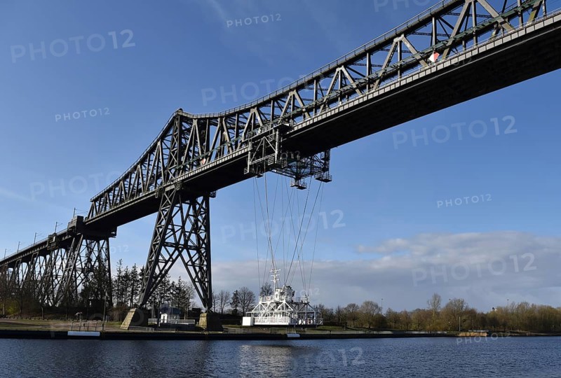 Rendsburg floating ferry at the Rendsburg High Bridge over the Kiel Canal, Schleswig-Holstein, Germany, Europe