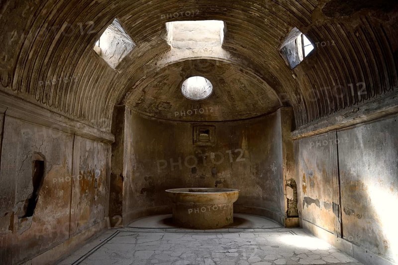 Stabian Baths, ancient city of Pompeii, Campania, Italy, Europe