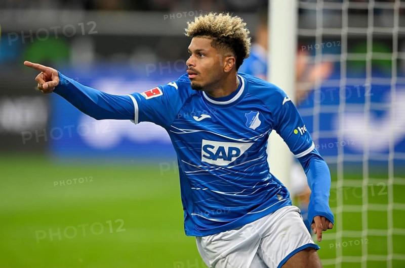 Goal celebration Georginio Rutter TSG 1899 Hoffenheim (33), gesture, gestures, PreZero Arena, Sinsheim, Baden-Württemberg, Germany, Europe