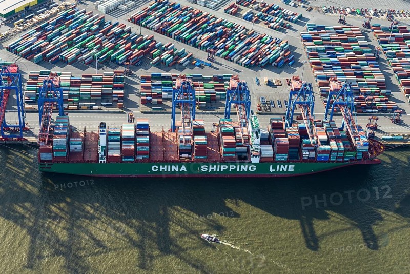 China Shipping Line container ship at Tollerort terminal, container, logistics, loading, unloading, Hanseatic City, HHLA, Hamburg, Germany, Europe
