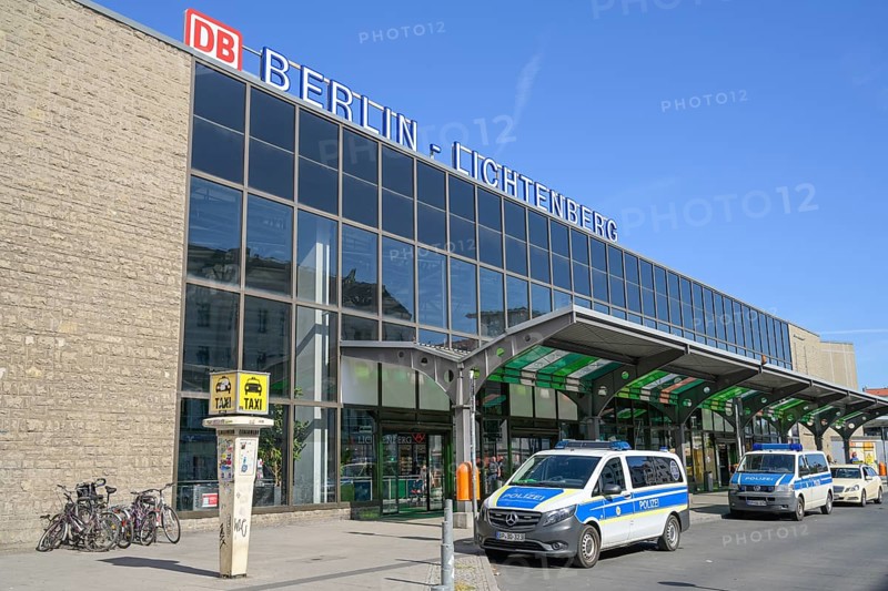 Station Lichtenberg, Weitlingstraße, Lichtenberg, Berlin, Germany, Europe
