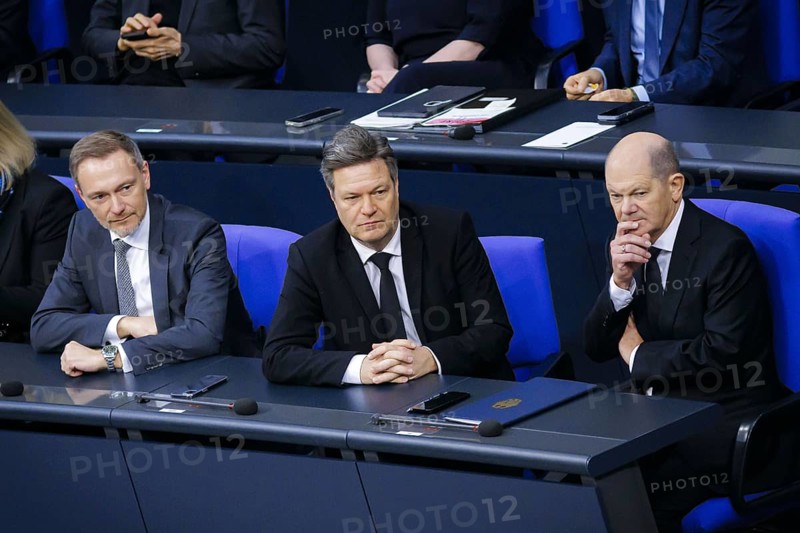 General debate in the Bundestag. (L-R) Christian Lindner (FDP), Federal Minister of Finance, Robert Habeck (Alliance 90/The Greens), Federal Minister for Economic Affairs and Climate Protection and Vice-Chancellor, and Olaf Scholz (SPD), Federal Chancellor. Berlin, 31 January 2024
