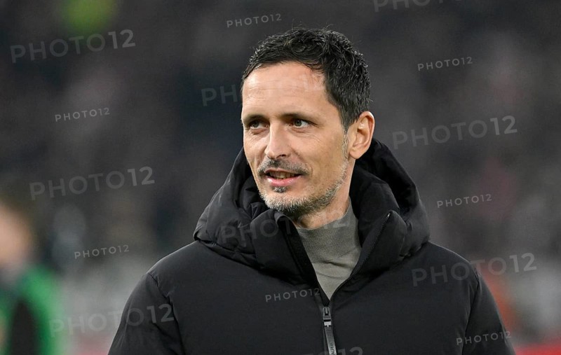 Coach Dino Toppmöller, portrait, smiles, Eintracht Frankfurt SGE MHPArena, MHP Arena Stuttgart, Baden-Württemberg, Germany, Europe