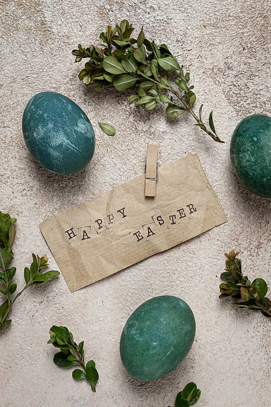Easter eggs, green, staple text, boxwood, retro, top view