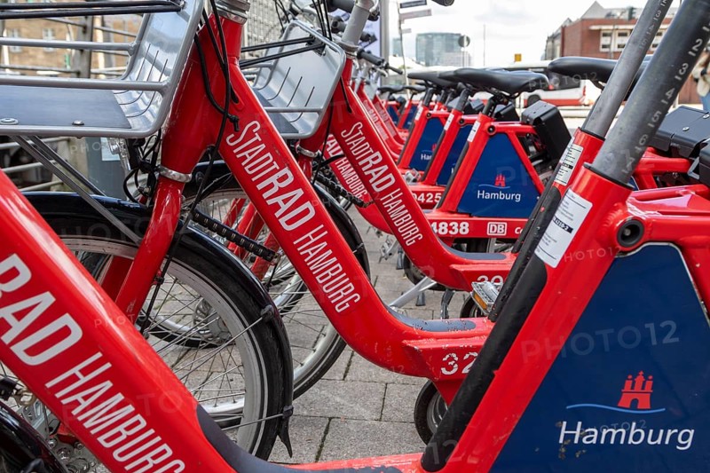 Symbolic image mobility, traffic turnaround, local transport, city bike, Deutsche Bahn rental bikes in Mönckebergstraße in front of the main railway station in the city centre of Hamburg, Germany, Europe