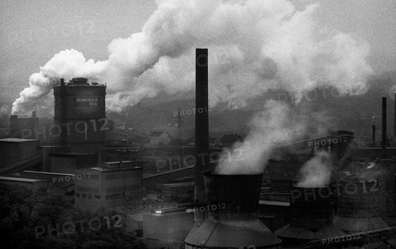 The town of Neunkirchen was dominated by industrial dirt and the Neunkircher Eisenwerke on 02.08. 1979, Germany, Europe