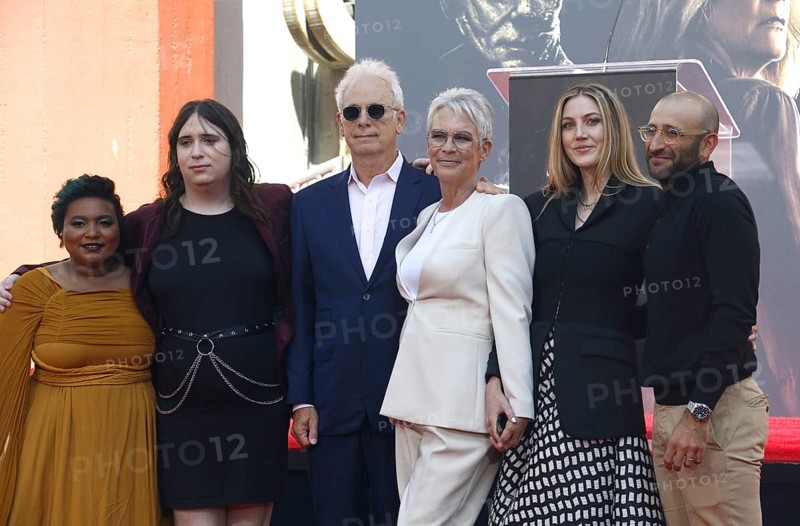 Kynthia Guest and wife Ruby Guest, Christopher Guest, Jamie Lee Curtis, daughter Annie Guest and husband Jason Wolf at Jamie Lee Curtis hand and footprint in cement ceremony held at the TCL Chinese Theatre in Hollywood, USA on October 12, 2022
