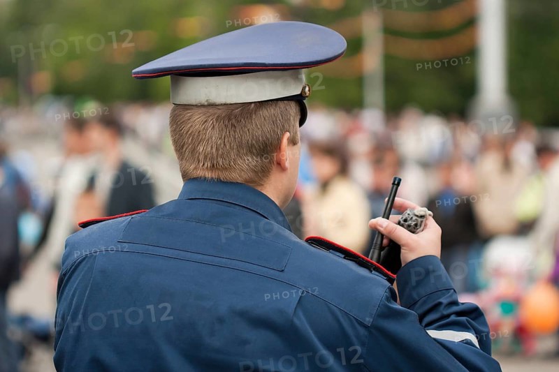 Crime law security service police officer cop men