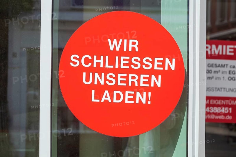 Sign we close our shop on a shop window, Germany, Europe