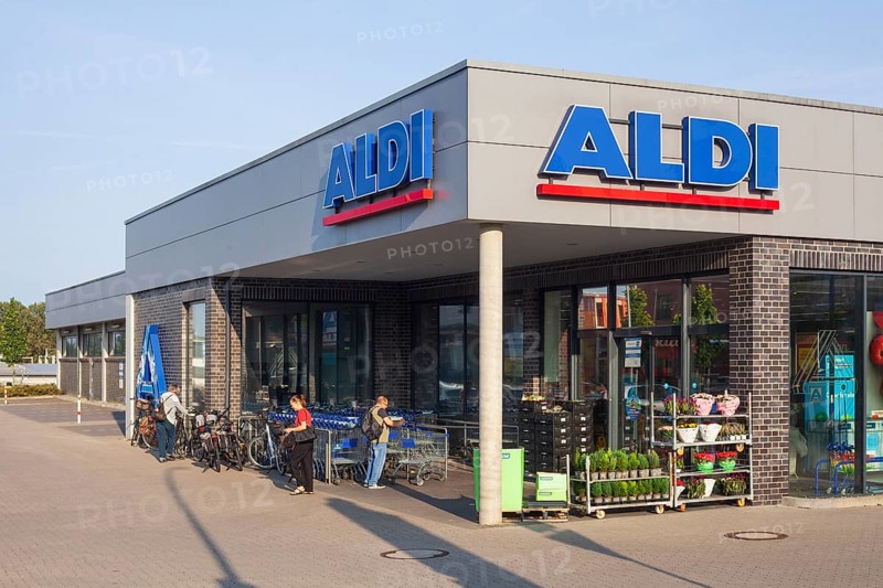Aldi-Nord supermarket with logo, Achim, Lower Saxony, Germany, Europe