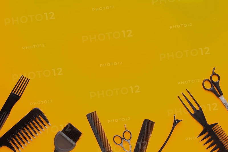 Professional hairdressing tools copy space