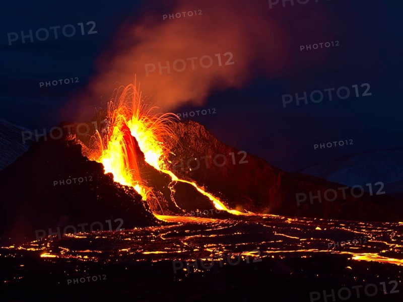 Stunning view of volcanic eruption in Geldingadalir valley near Fagradalsfjall mountain, Grindavík, Reykjanes peninsula, southwest Iceland