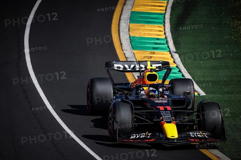 MELBOURNE, AUSTRALIA, APRIL 8: Sergio Perez of Mexico drives the number 11 Oracle Red Bull Racing RB18 during practice at the 2022 Australian Grand Prix