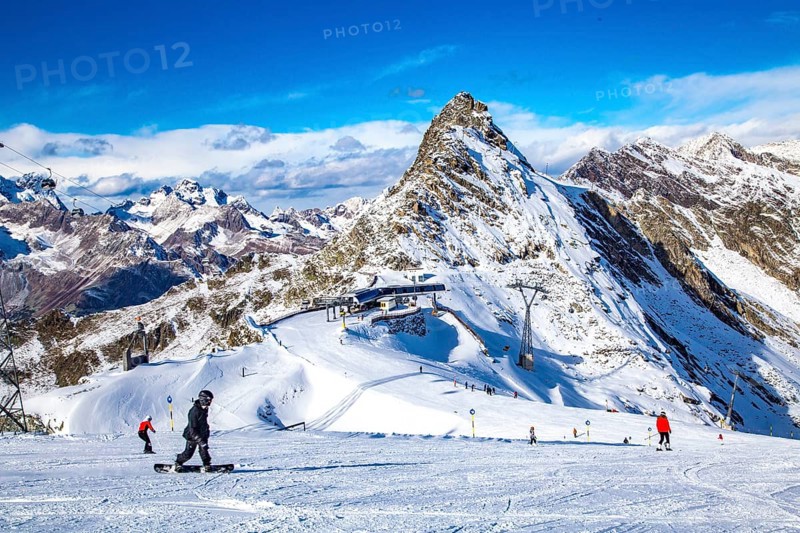 Schwarze Schneid ski run, top of Schwarze Schneid 1 gondola lift, Rettenbachferner, glacier ski area, Sölden, Ötztal, Tyrol