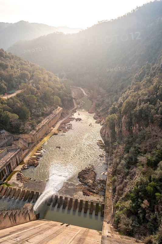 Minimum discharge of water into the Panta de Sau dam with four percent water of its capacity in the worst drought in the history of Catalonia in Spain