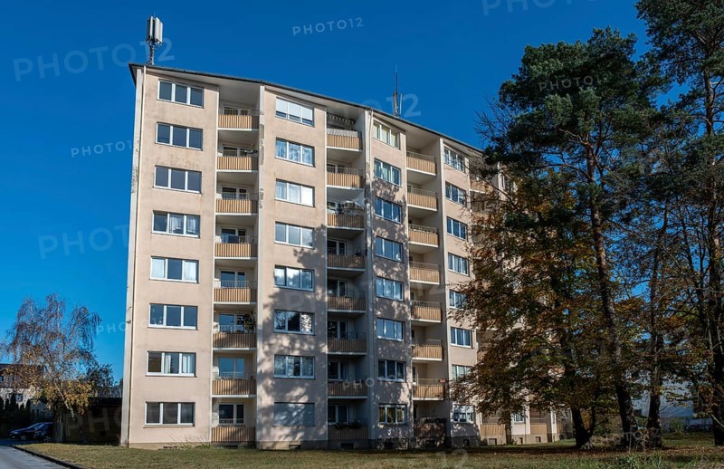 Tower block with flats, mobile phone mast on the roof, Bielefeld-Sennestadt, North Rhine-Westphalia, Germany, Europe