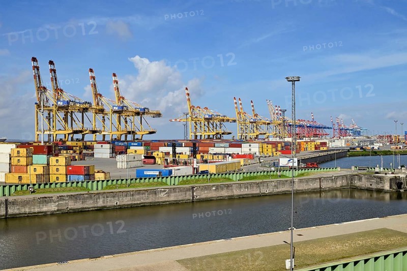 Container terminal and northern lock, Bremerhaven, Bremen, Germany, Europe