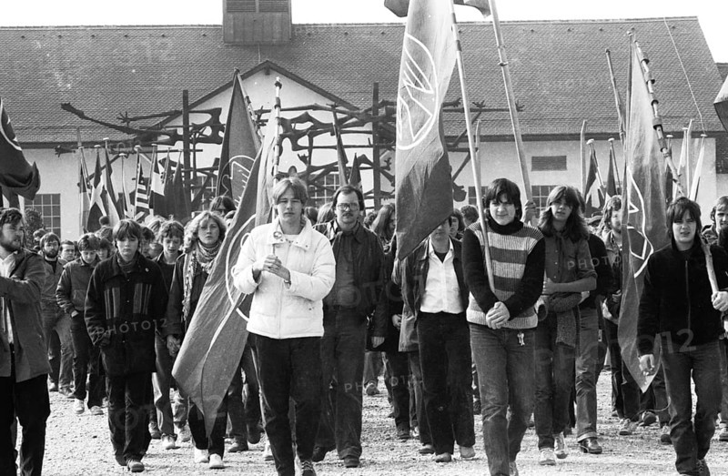 The youth organisation of the SPD, Young Socialists, honoured the Nazi victims in Dachau concentration camp, Germany, in 1982, Europe