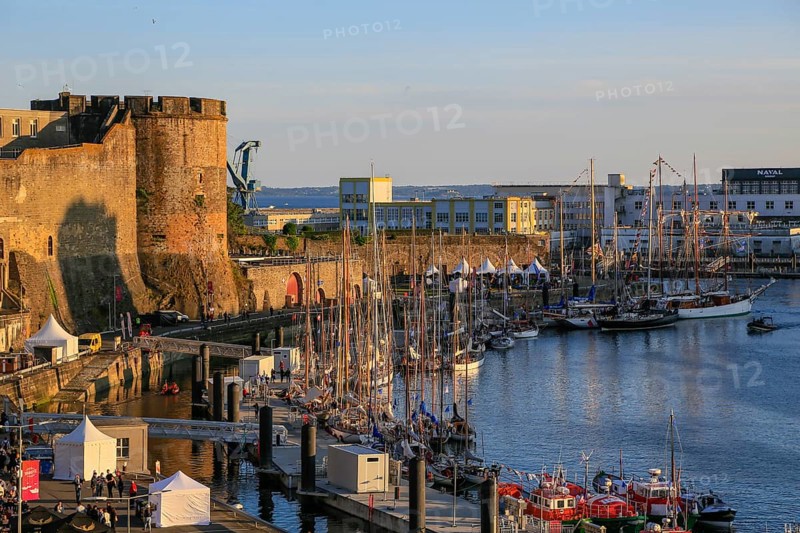 Sailing boats in front of the Chateau de Brest fortress at the mouth of the river Penfeld into the bay of Brest, during the Fetes Maritimes 2024, Brest, department Finistere Penn-ar-Bed, region Bretagne Breizh, France, Europe