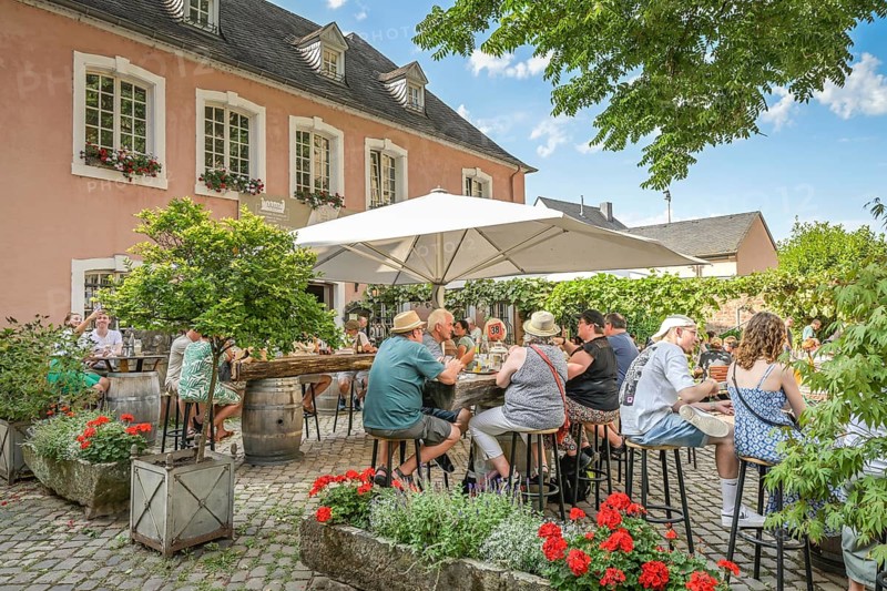 Weinstube Kesselstatt, Liebfrauenstraße, Old Town, Trier, Rhineland-Palatinate, Germany, Europe