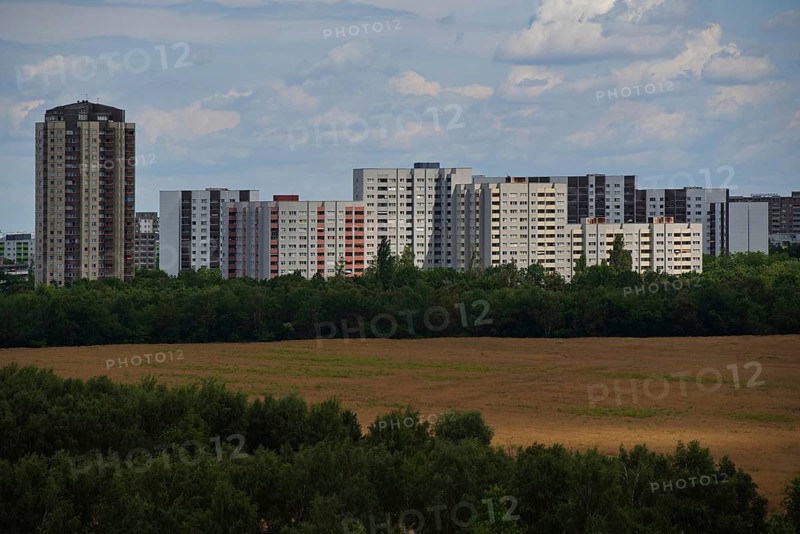 Edge of town with prefabricated housing, Gropiusstadt, Neukölln district, Berlin, Germany, Europe