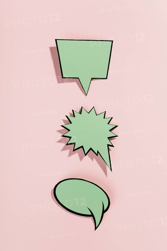 Row blank speech bubbles pink background