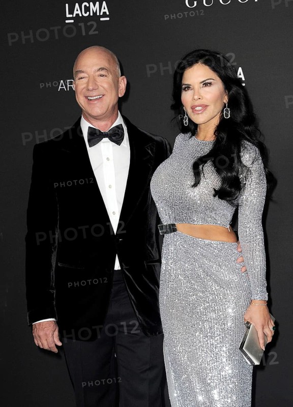 Jeff Bezos and Lauren Sanchez at the 10th Annual LACMA ART+FILM GALA Presented By Gucci held at the LACMA in Los Angeles, USA on November 6, 2021