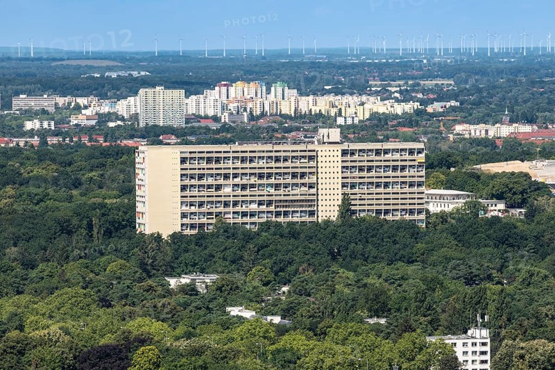 Corbusierhaus, Le Corbusierhaus, Corbusierhaus Berlin, living machine, architect Le Corbusier, Berlin, Westend, Olympiapark, Charlottenburg, Germany, Europe