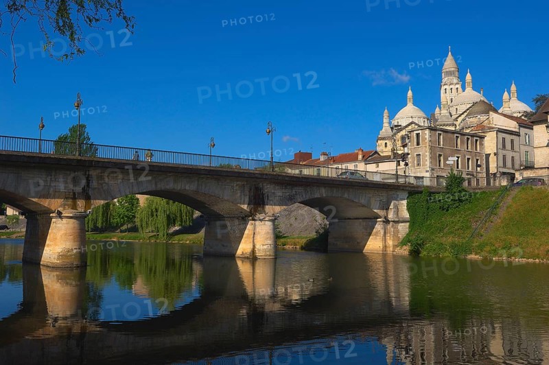 Perigueux Cathedral, River Isle, Perigueux, Aquitaine, Dordogne, France, Perigord Blanc, Pilgrim's Way to Santiago de Compostela, Way of St. James, Europe