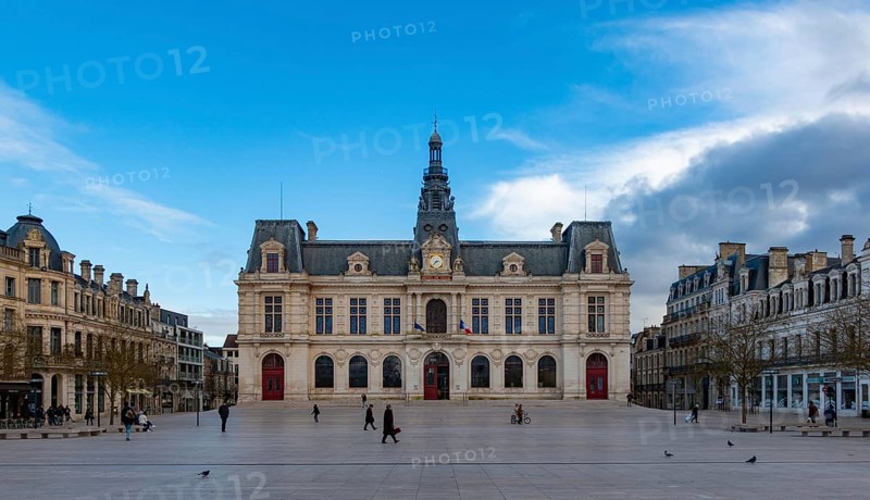 A picture of Poitier's Hôtel de Ville