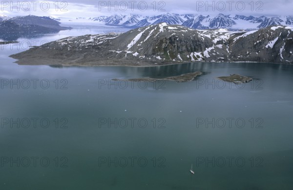 Kongsfjorden, King's Bay, Spitsbergen, Svalbard, Kongsfjord, Norway, Europe