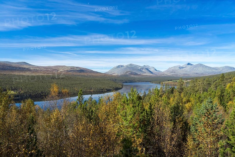 View from Sohlbergplassen over the Atnsjøenlake on Rondane National Park, National Tourist Route, Hedmark, Oppland, Norway, Europe